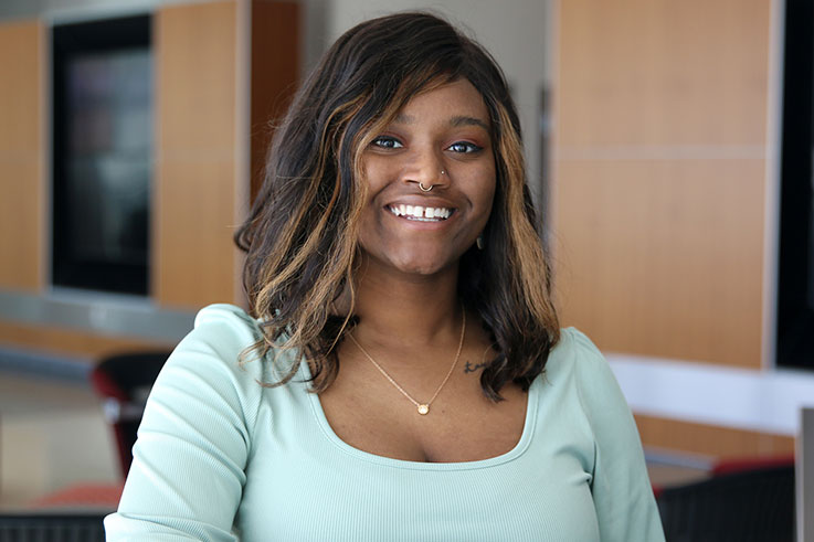 Admission team member, Dez.